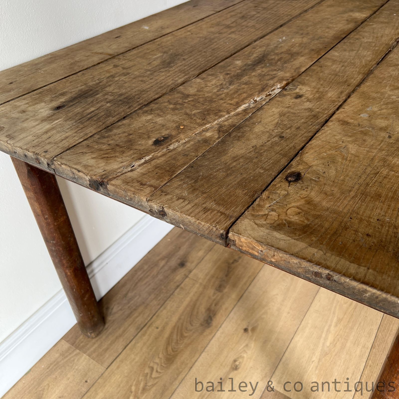 Antique French Farmhouse Dining Table Rustic Chestnut c1880 - FR109a   detail 15