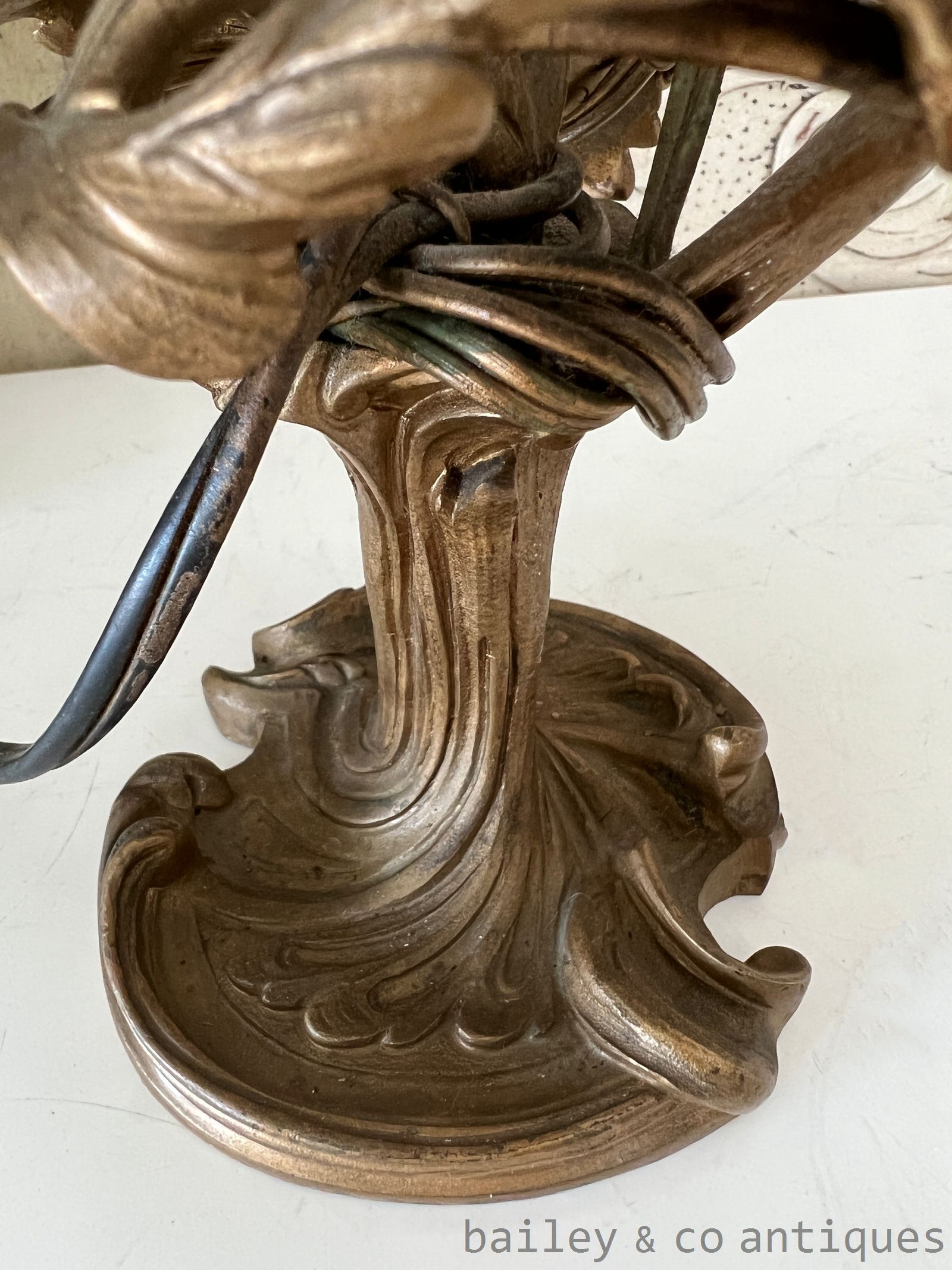 Antique French Parisian Bouillotte Table Lamp Ornate Louis Style - FR515   detail 13