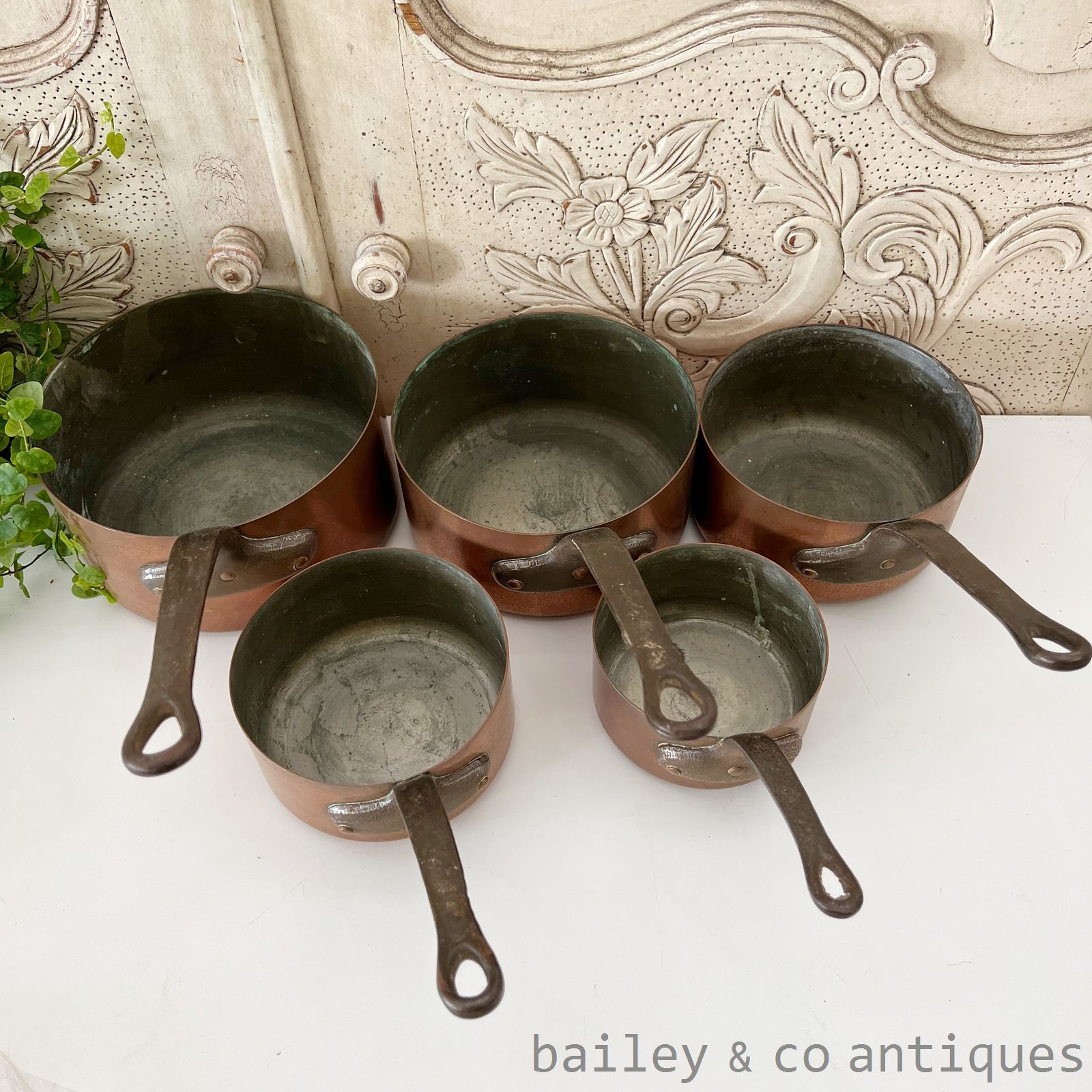 Vintage French Copper Saucepans Set Five Heavy Lined Iron Handles - FR535   detail 03