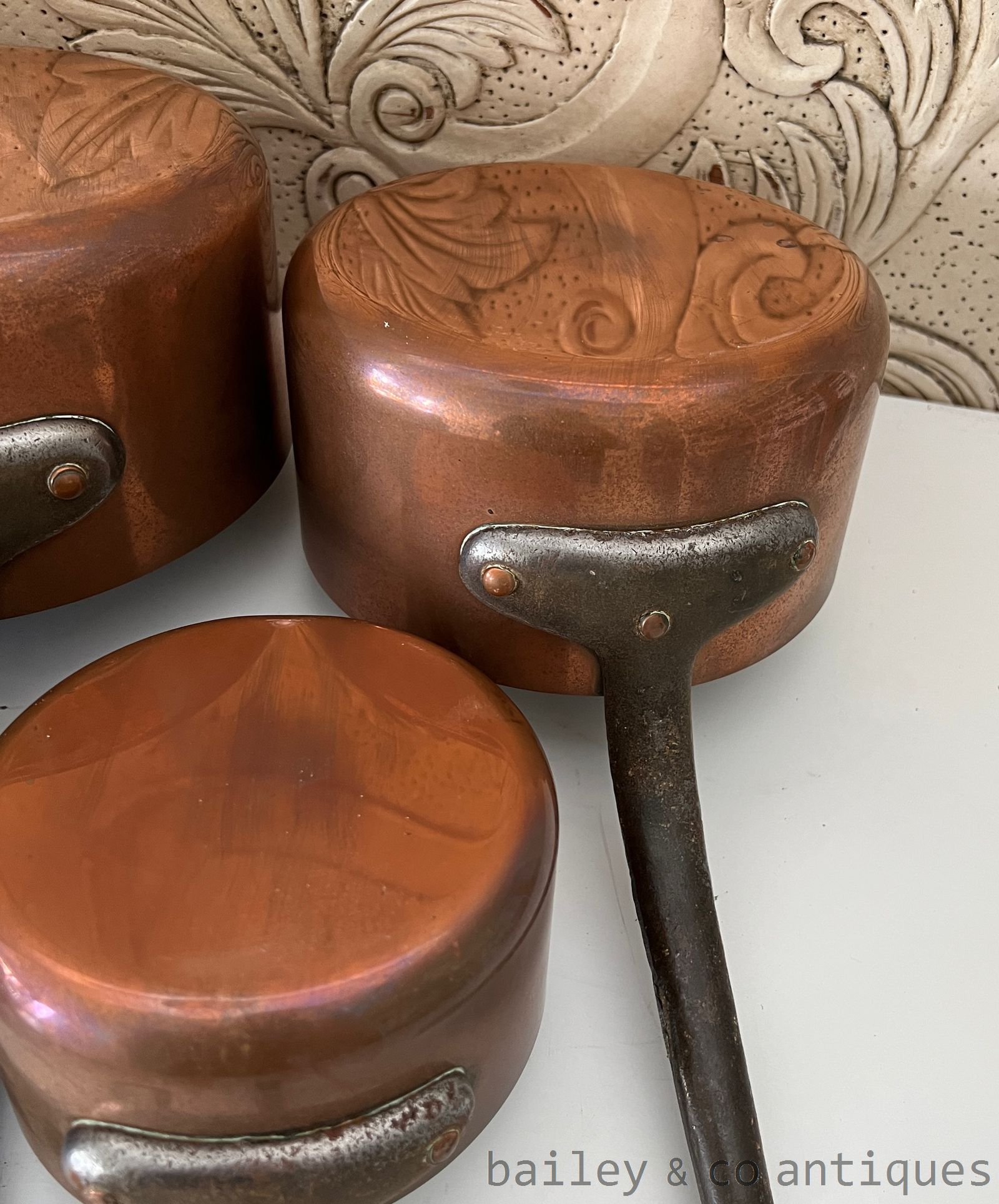 Vintage French Copper Saucepans Set Five Heavy Lined Iron Handles - FR535   detail 12