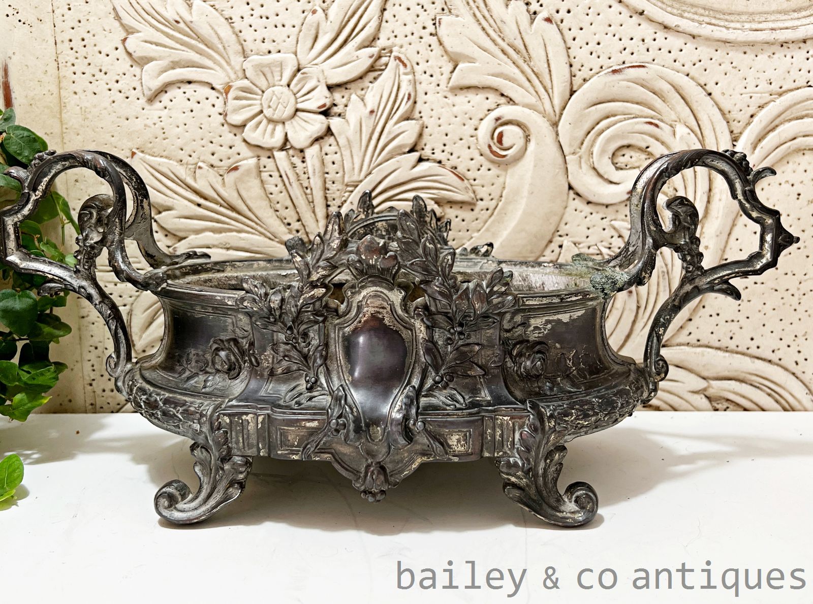 Antique French Ornate Jardiniere Louis Style Heavy - FR603   detail 01