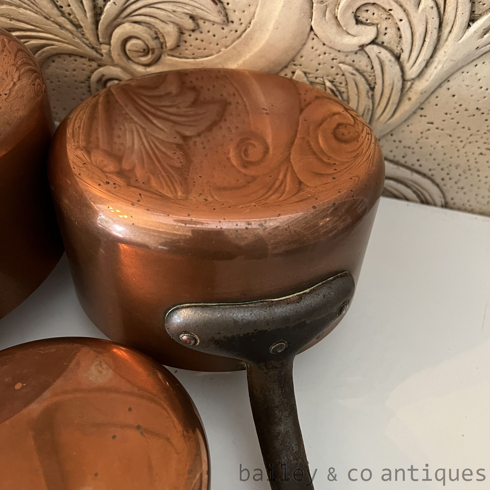 Vintage French Copper Saucepans Set Five Heavy Lined Iron Handles - FR607   detail 17