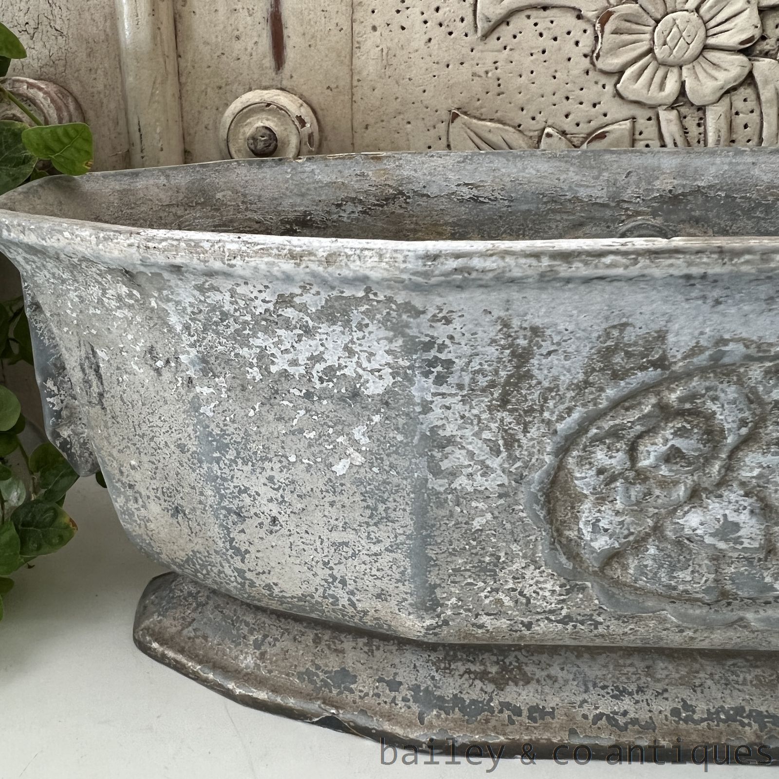 Antique French Iron Jardiniere Planter Pale Blue Home or Garden - FR609   detail 09