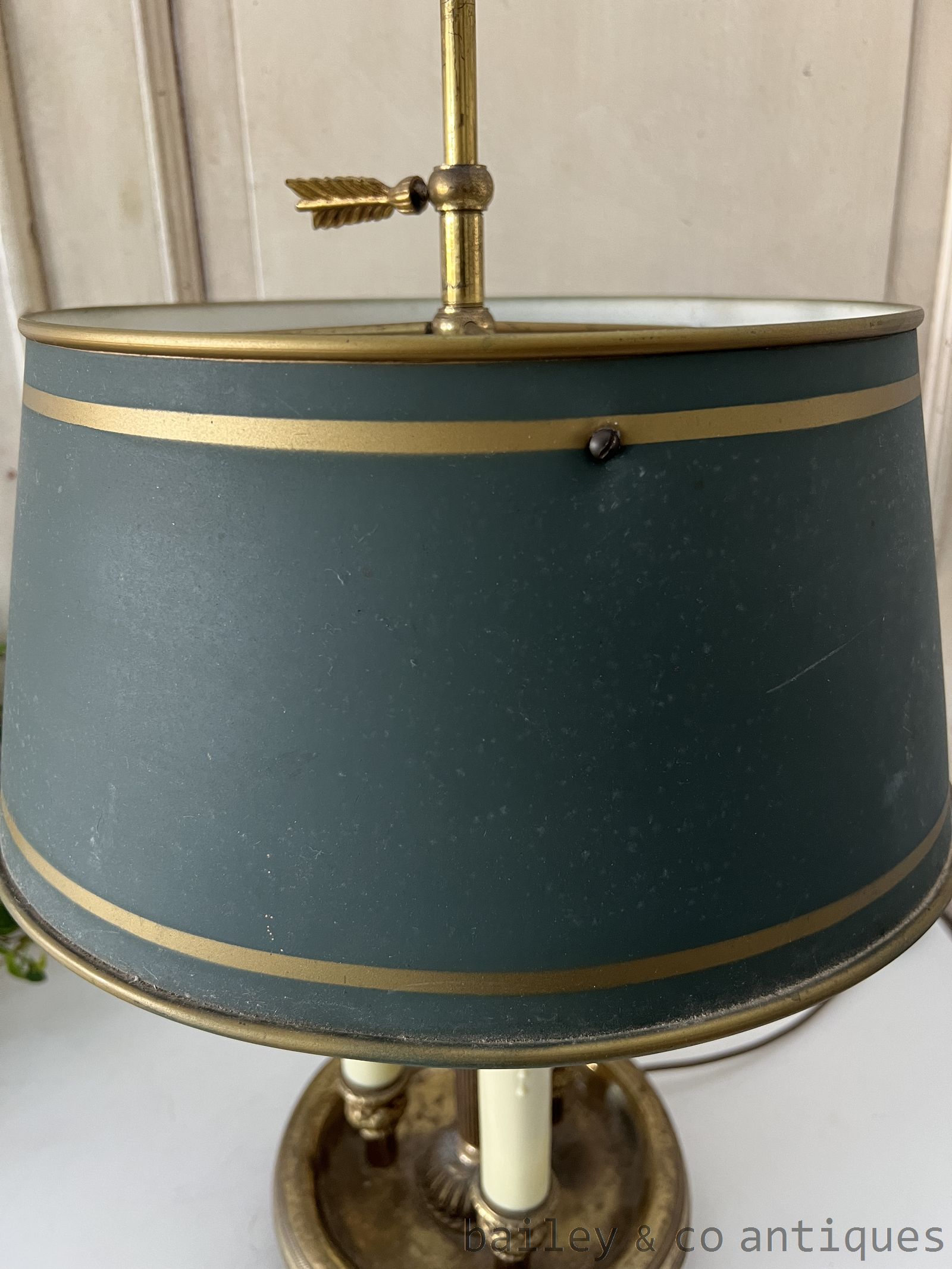 Antique French Parisian Bouillotte Table Lamp Metal Shade - FR626   detail 05
