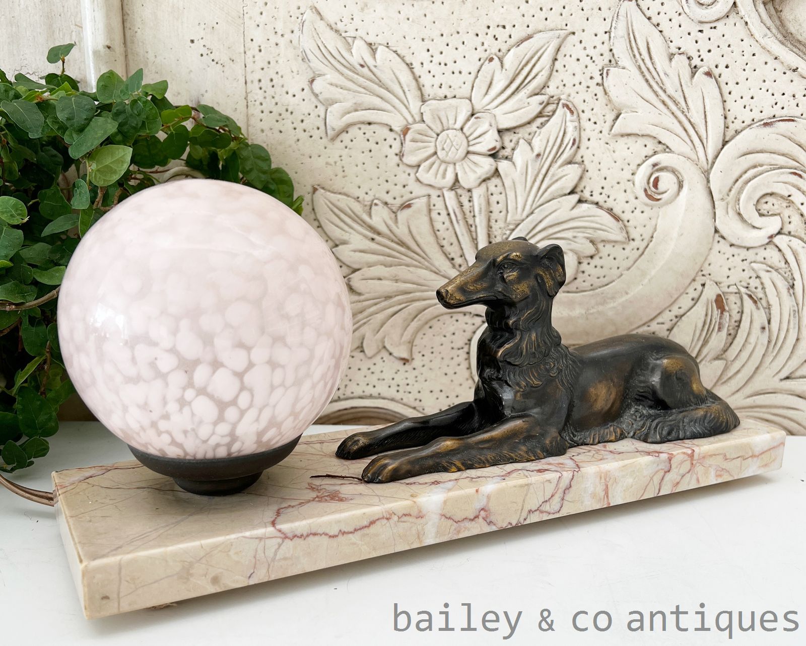 Vintage French Art Deco Table Lamp Dog with Pink Globe  - FR640   detail 01