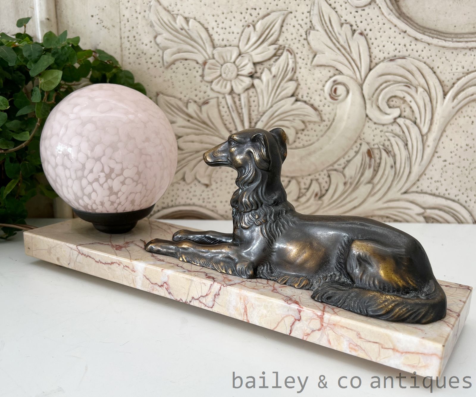 Vintage French Art Deco Table Lamp Dog with Pink Globe  - FR640   detail 02