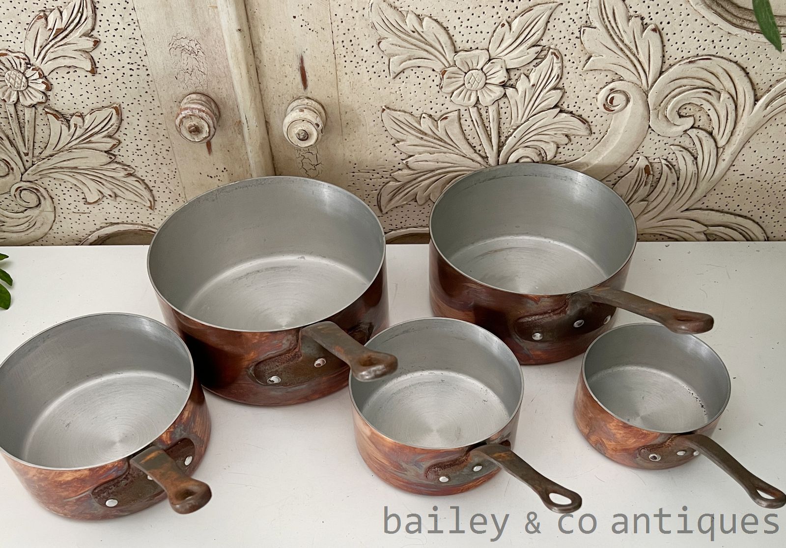 Vintage French Copper Saucepans Set of Five Lined Iron Handles - FR719   detail 03