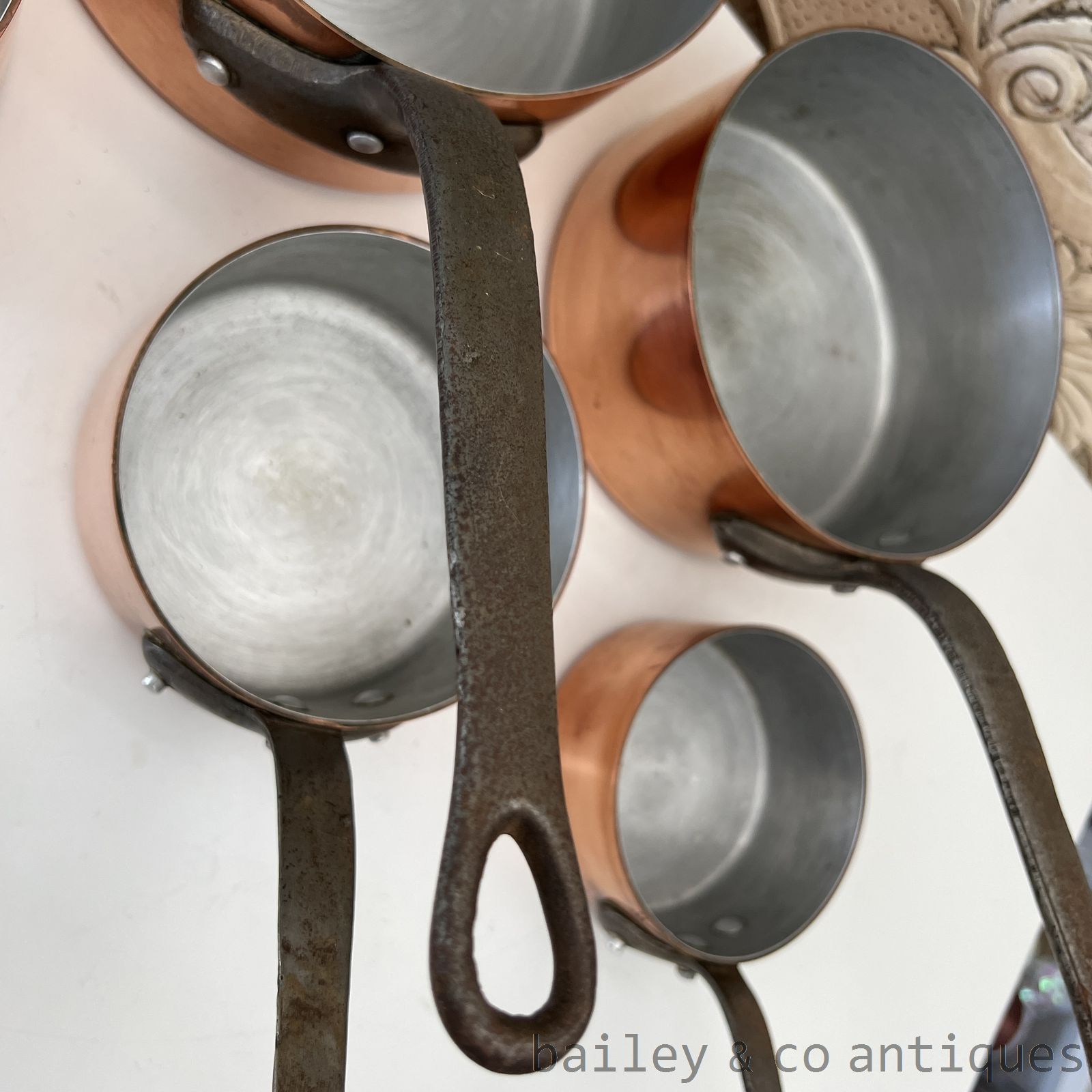 Vintage French Copper Saucepans Set 5 Iron Handles Heavy - FR720   detail 12