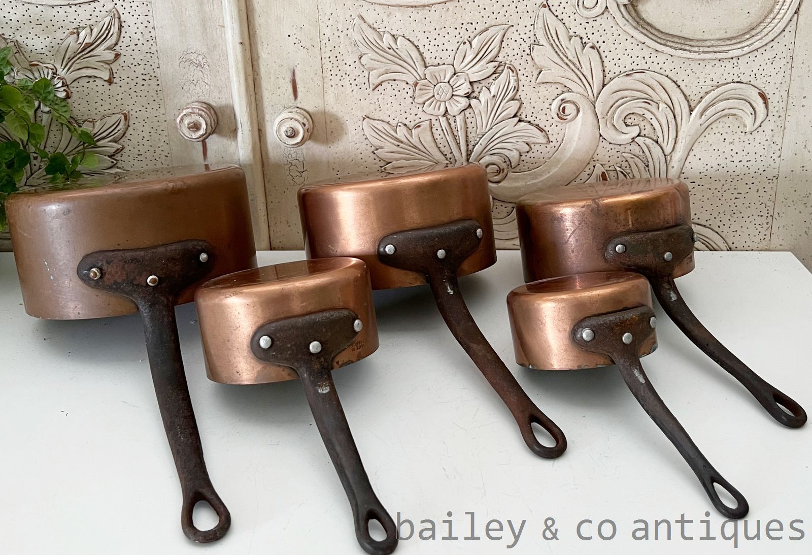 Vintage French Copper Saucepans Set of Five Lined Stamped - FR732   detail 02